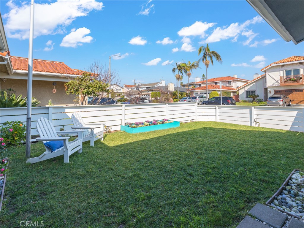905 Dune Street