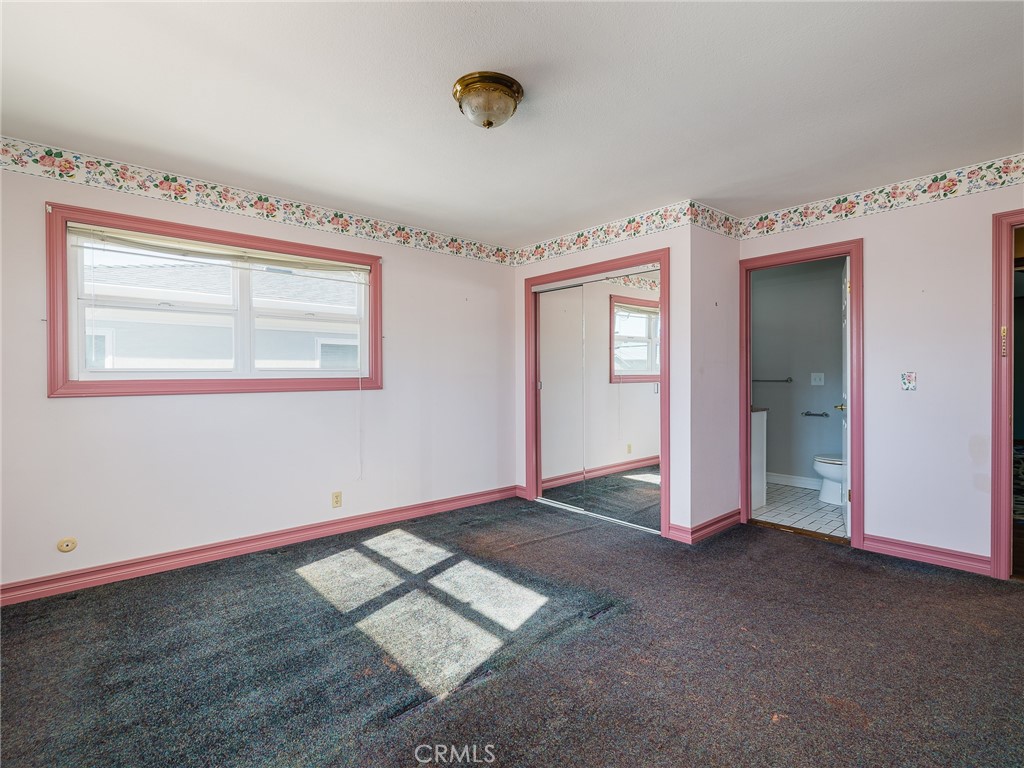727 W Mariposa Avenue