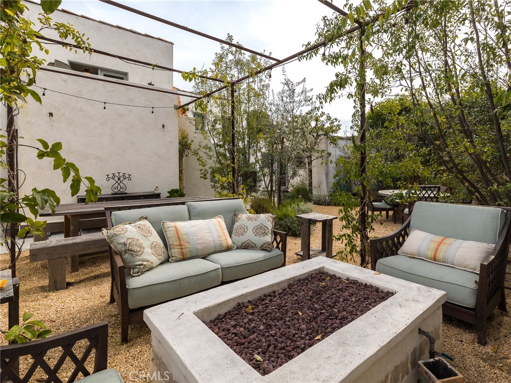 413 Loma Vista Street