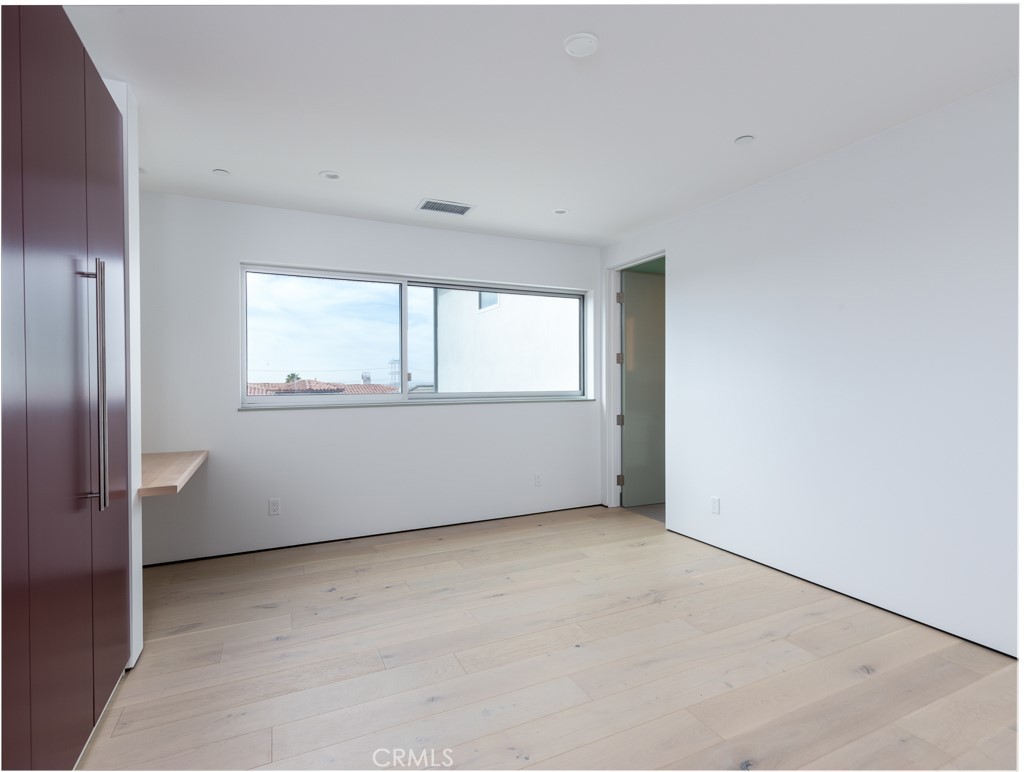 650 W Maple Avenue