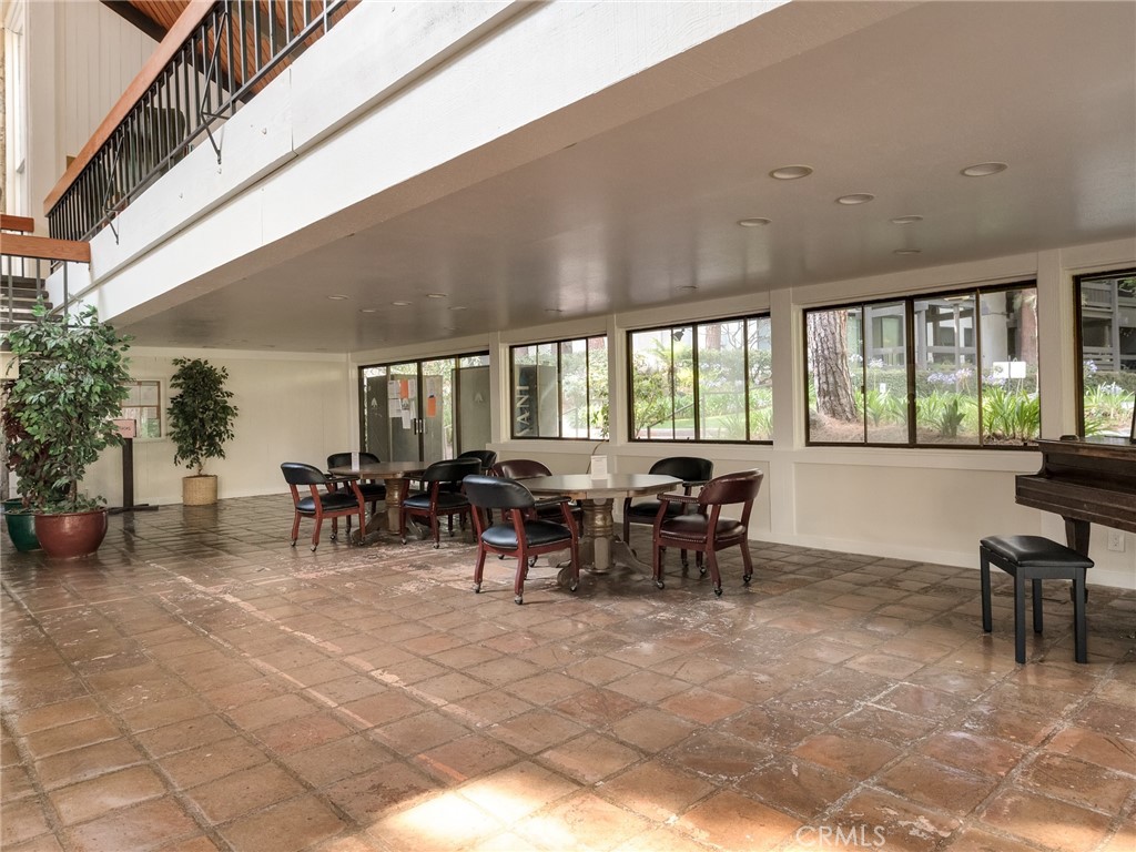 7765 W 91st Street Unit: A1122