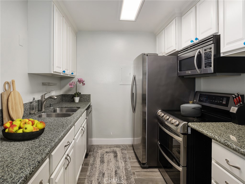 7765 W 91st Street Unit: A1122