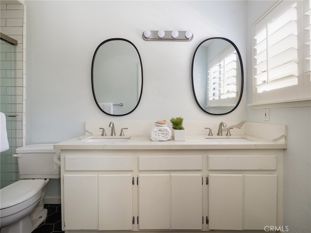 1711 E Pine Avenue Unit: 6
