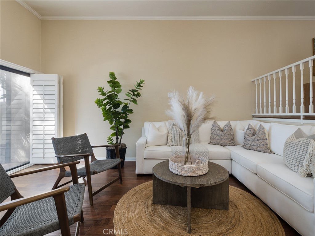 1711 E Pine Avenue Unit: 6