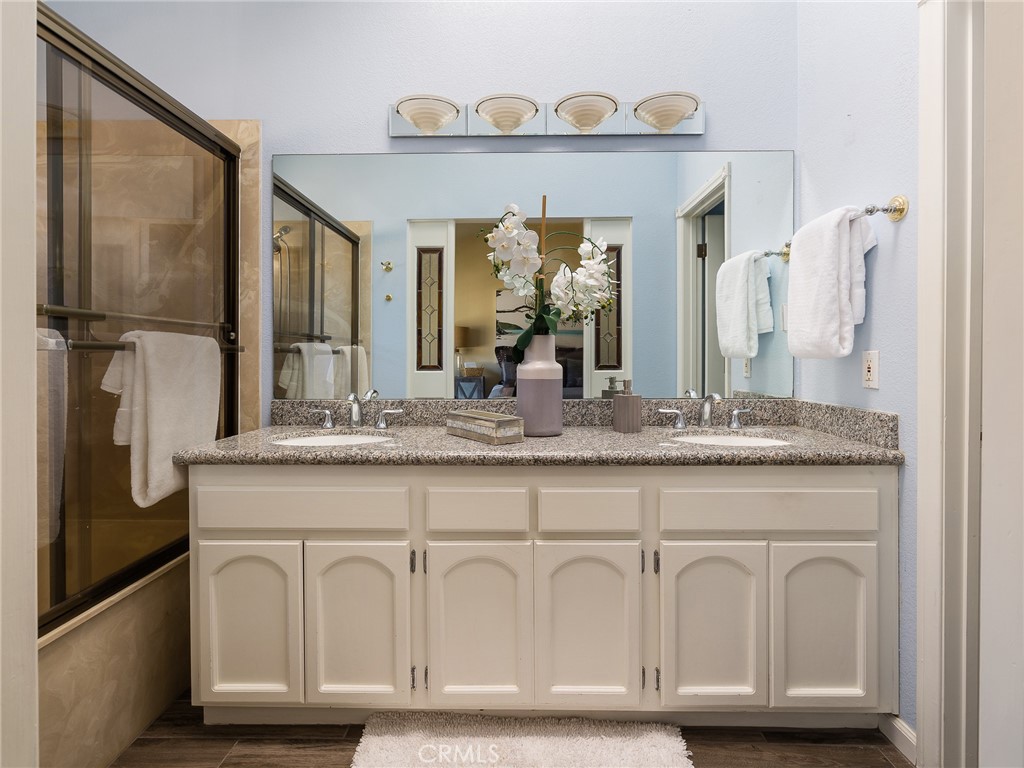 1711 E Pine Avenue Unit: 6