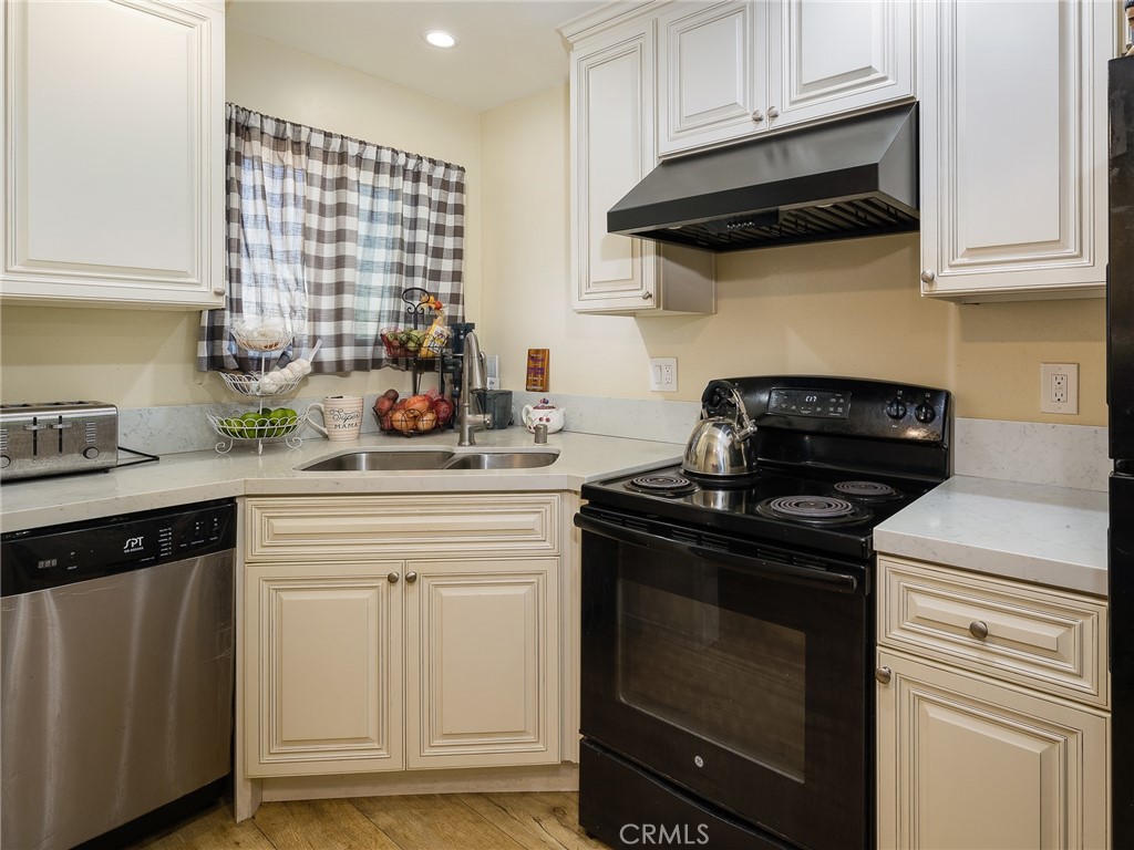 770 W Imperial Unit: 16