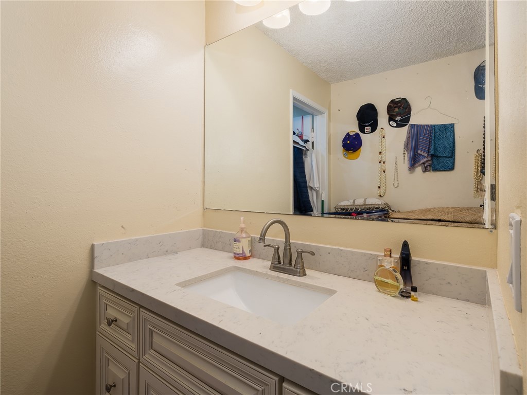 770 W Imperial Unit: 16