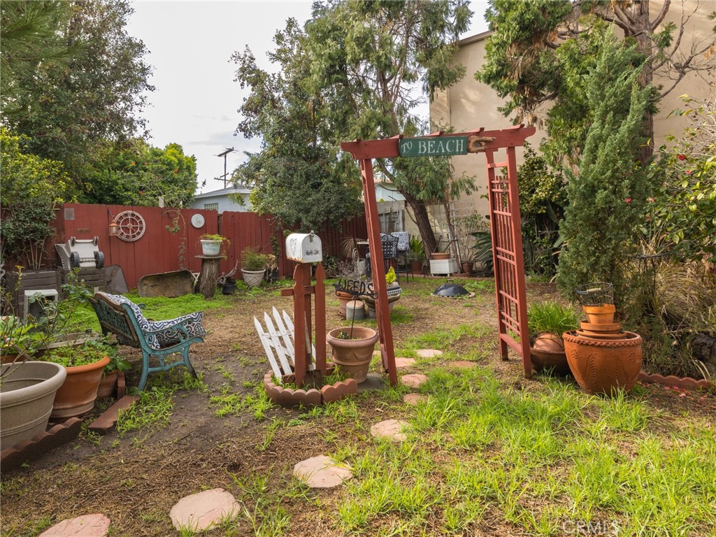 947 Virginia Street