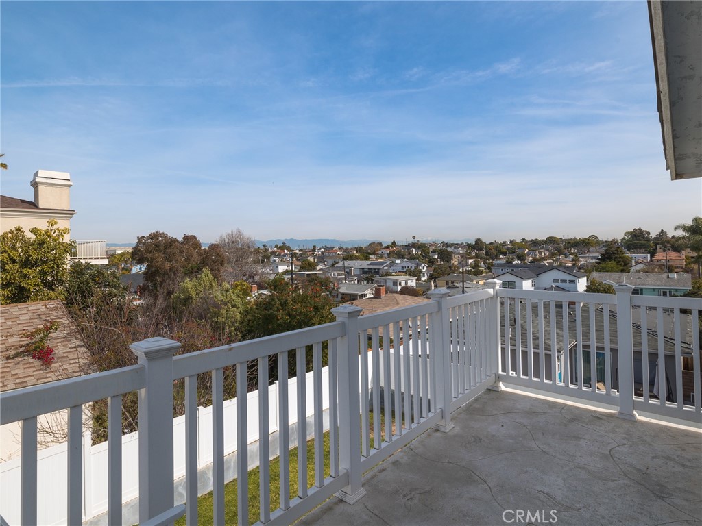 535 W Palm Avenue