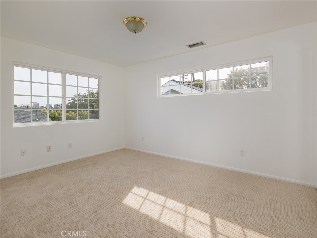 535 W Palm Avenue