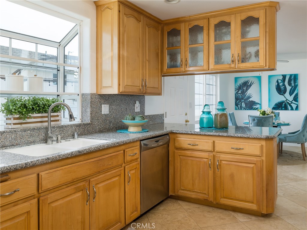 535 W Palm Avenue