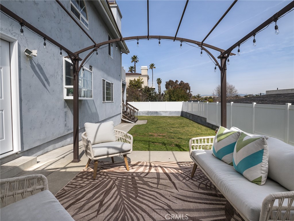 535 W Palm Avenue