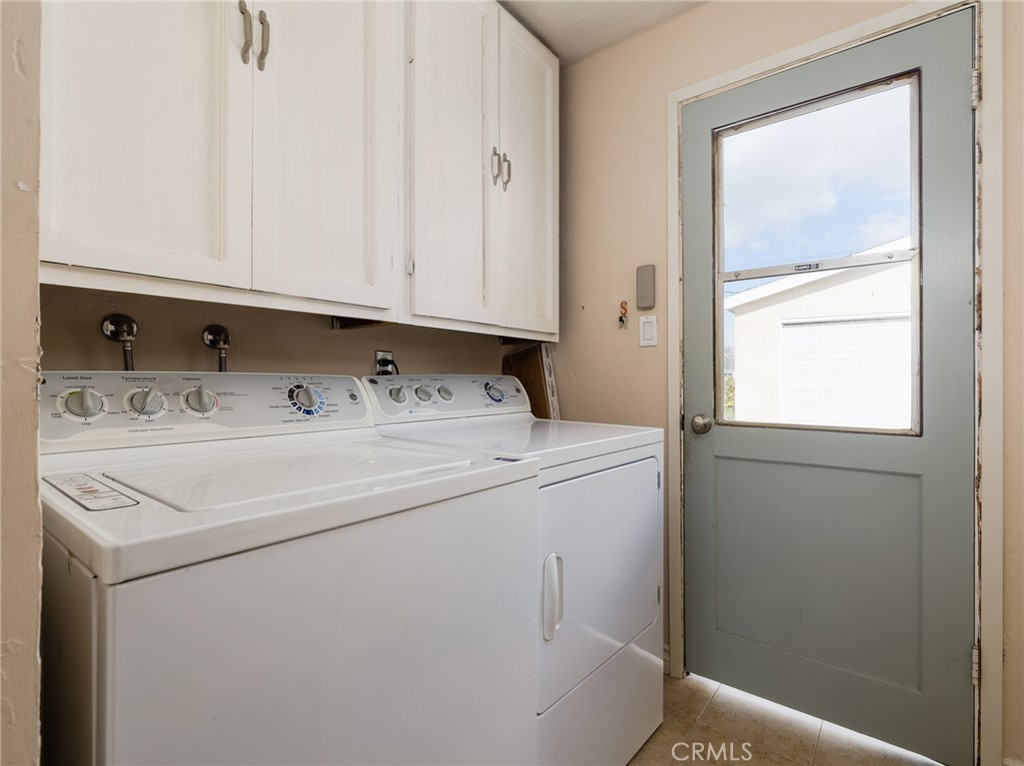 1061 W 210th Street