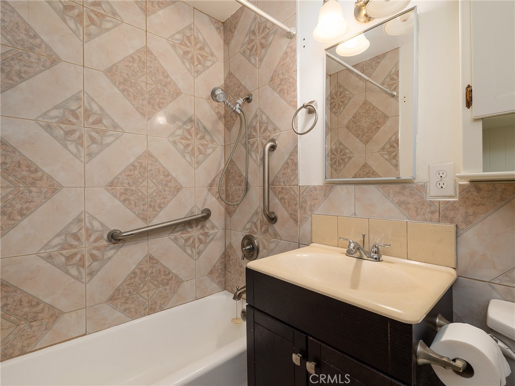 1061 W 210th Street