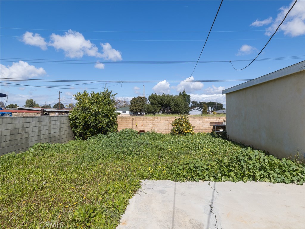 1061 W 210th Street