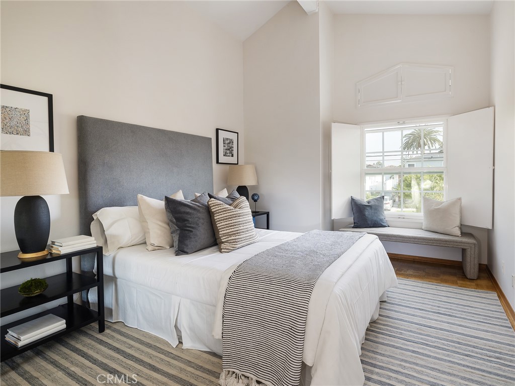 228 W Maple Avenue