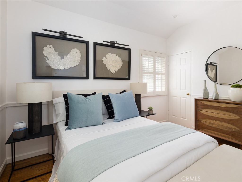 228 W Maple Avenue