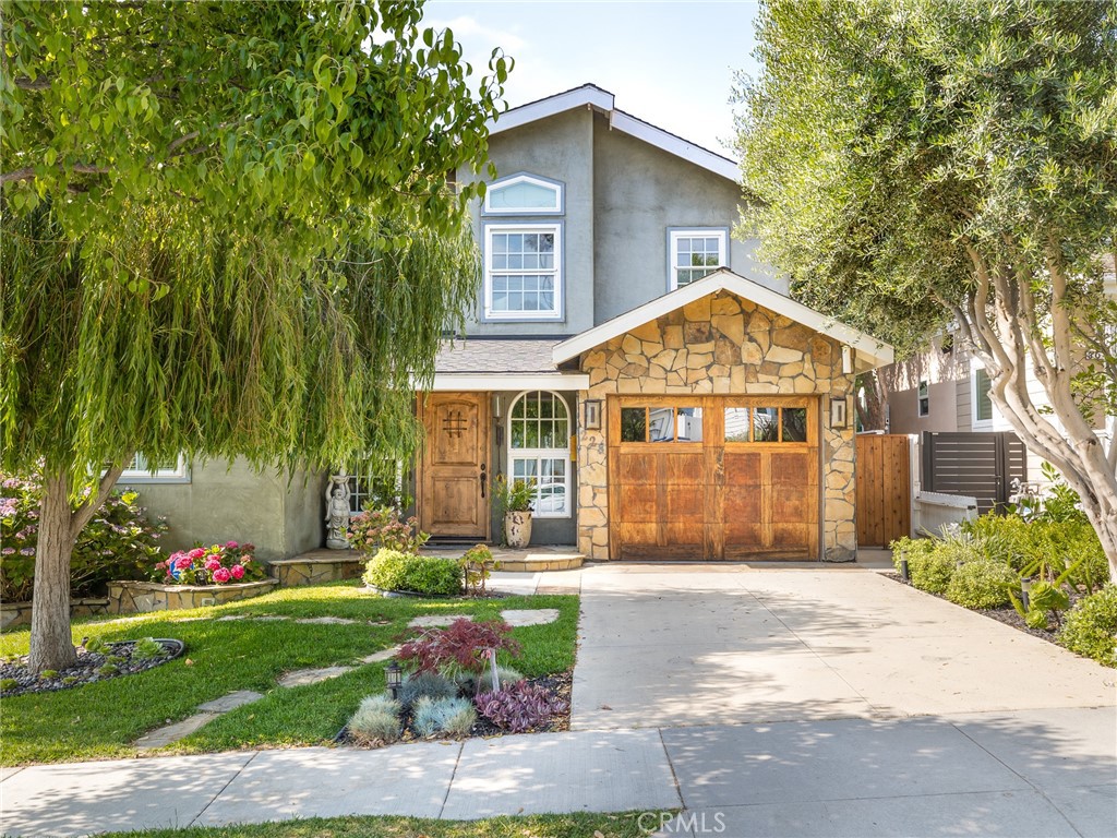 228 W Maple Avenue