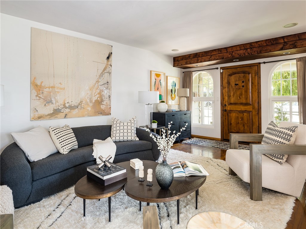 228 W Maple Avenue