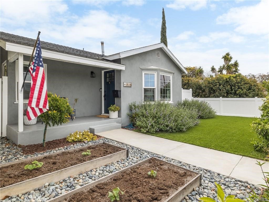 808 Crenshaw Boulevard
