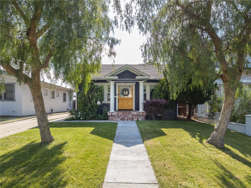819 Cota Avenue