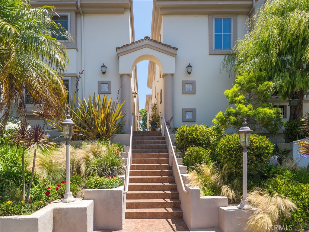 522 Sierra Place Unit: 19