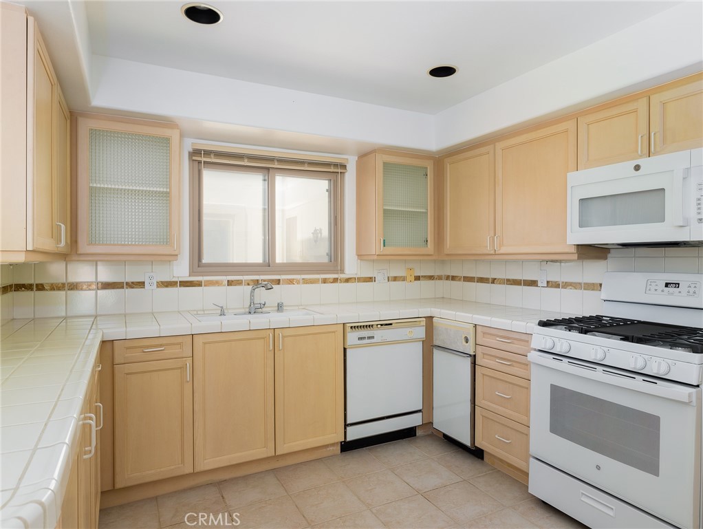 522 Sierra Place Unit: 19