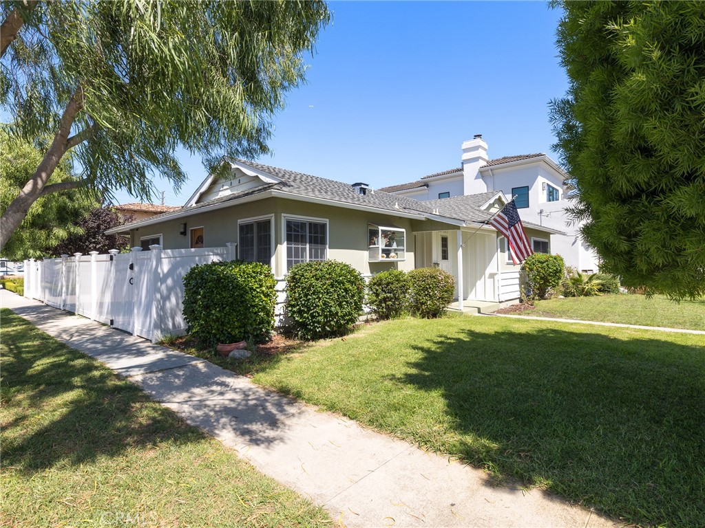 1201 E Sycamore Avenue