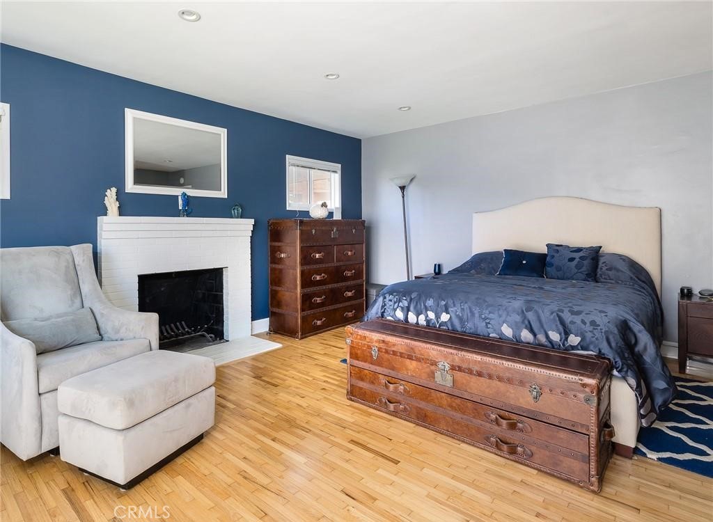 5518 W 123rd Place
