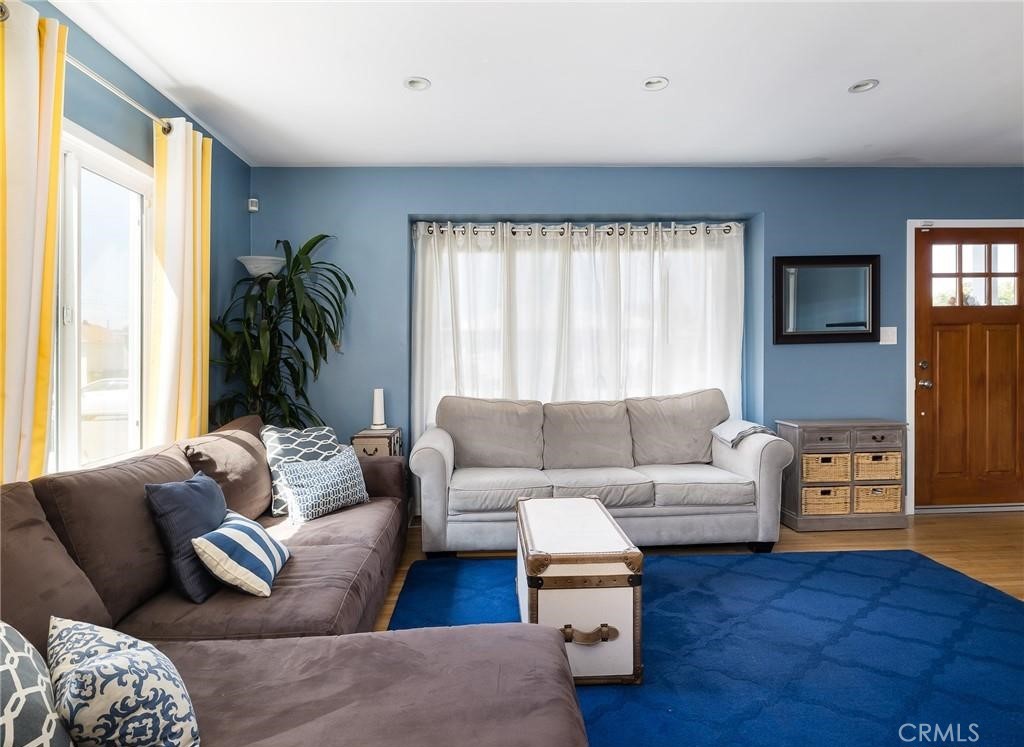 5518 W 123rd Place