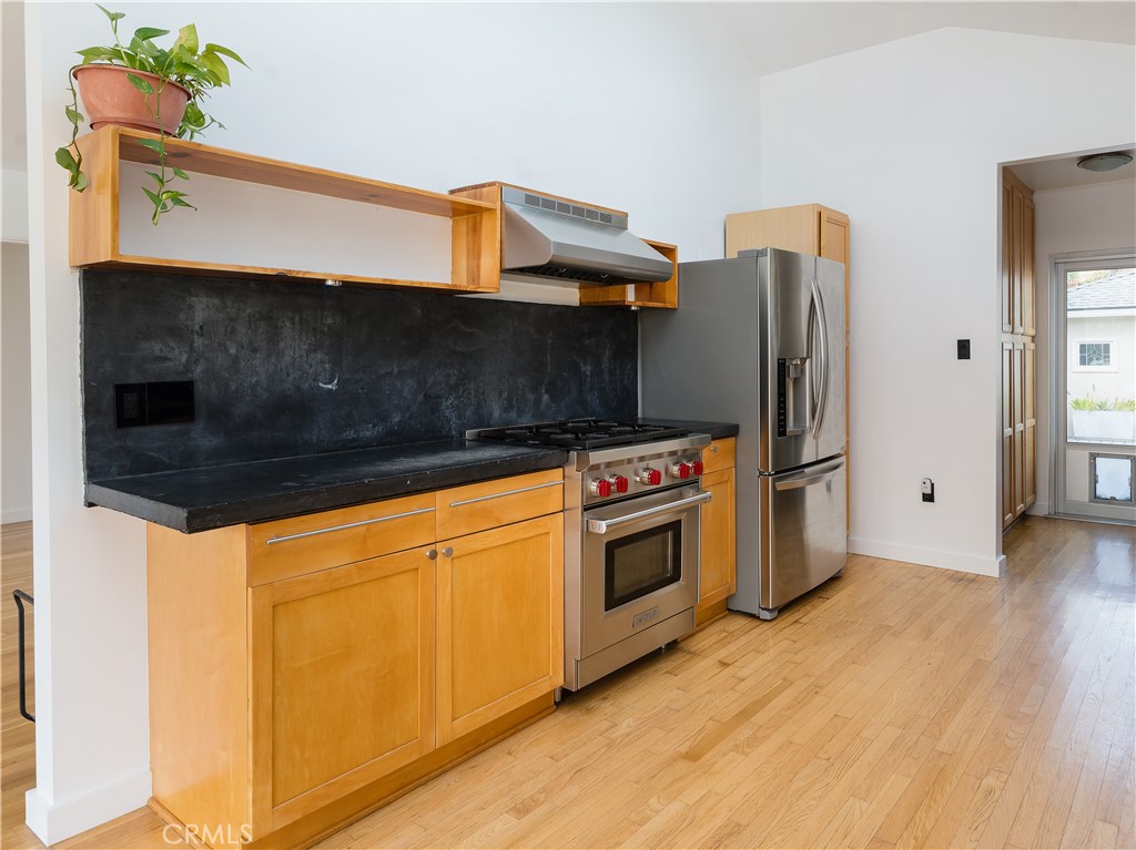 6039 W 76th Street