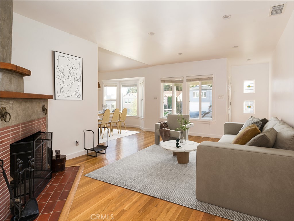 6039 W 76th Street