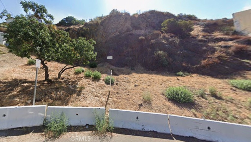 2354 Holly Drive