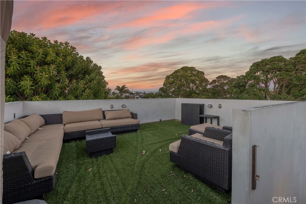 435 Standard Street