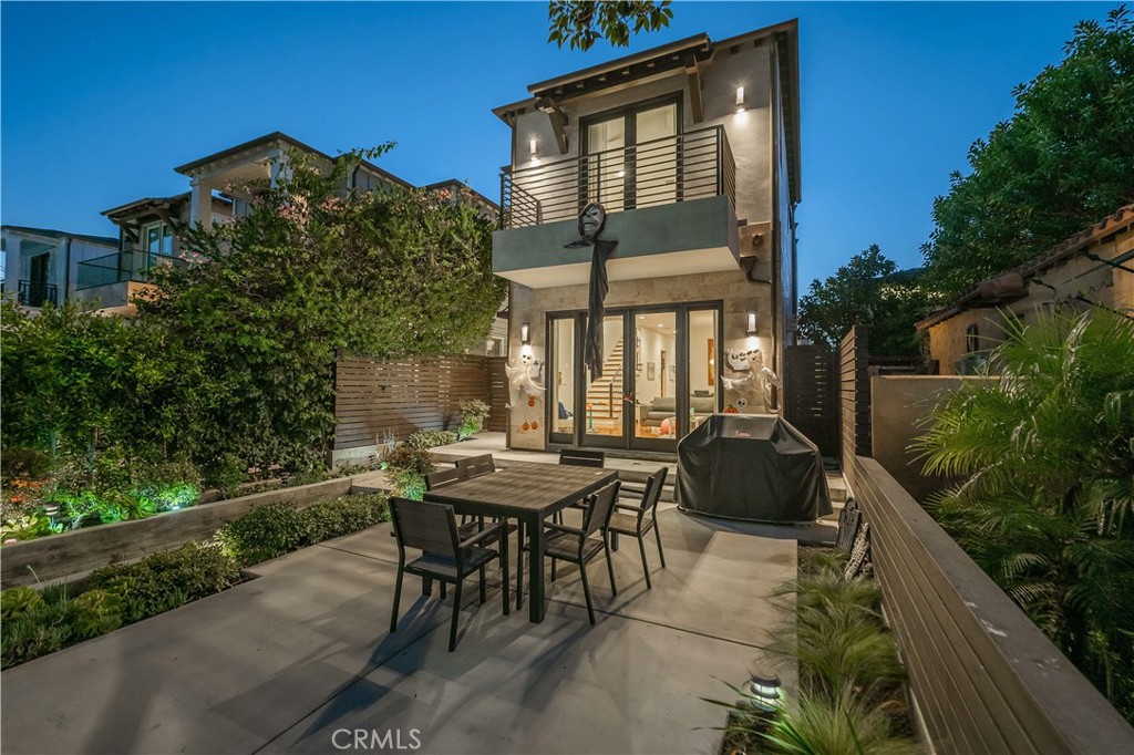 435 Standard Street