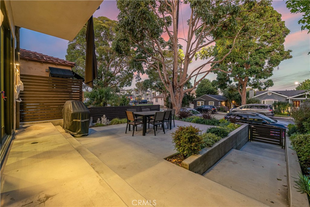 435 Standard Street