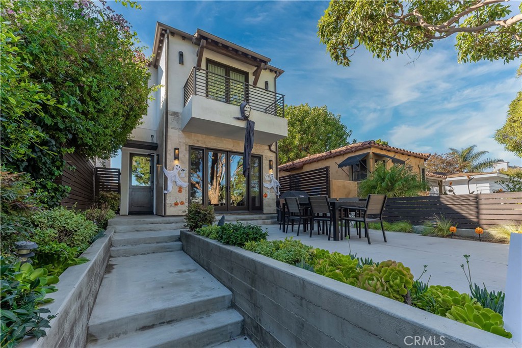 435 Standard Street