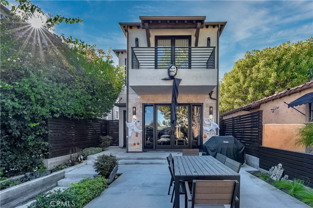 435 Standard Street