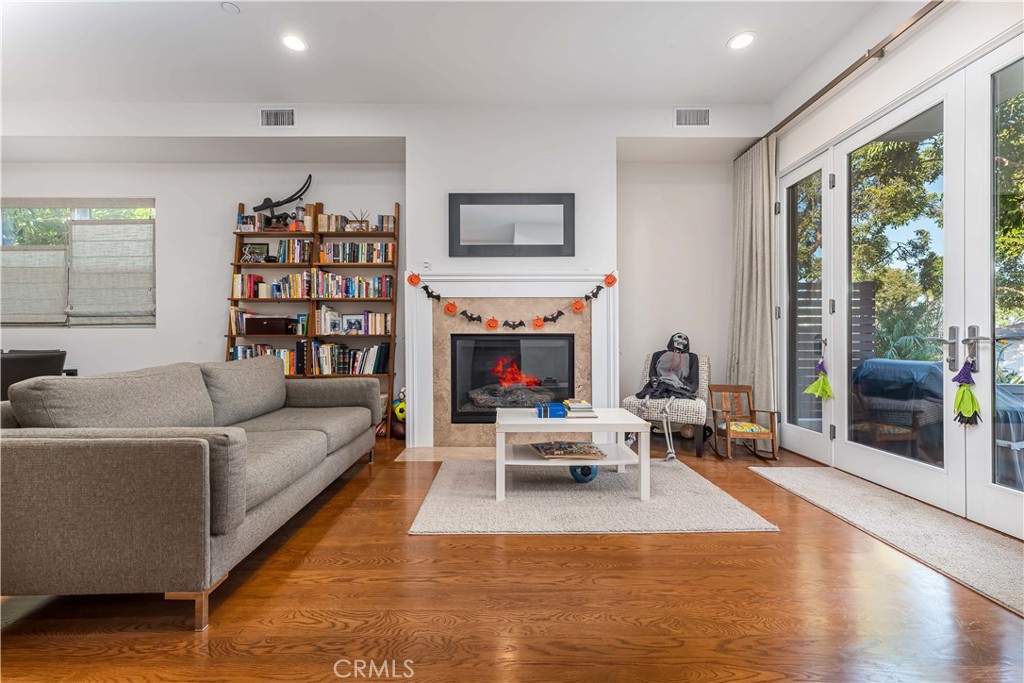 435 Standard Street