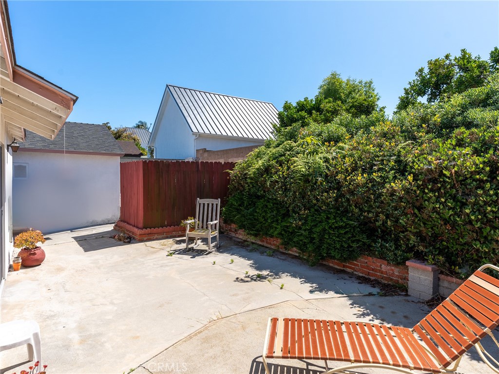 521 Hillcrest Street