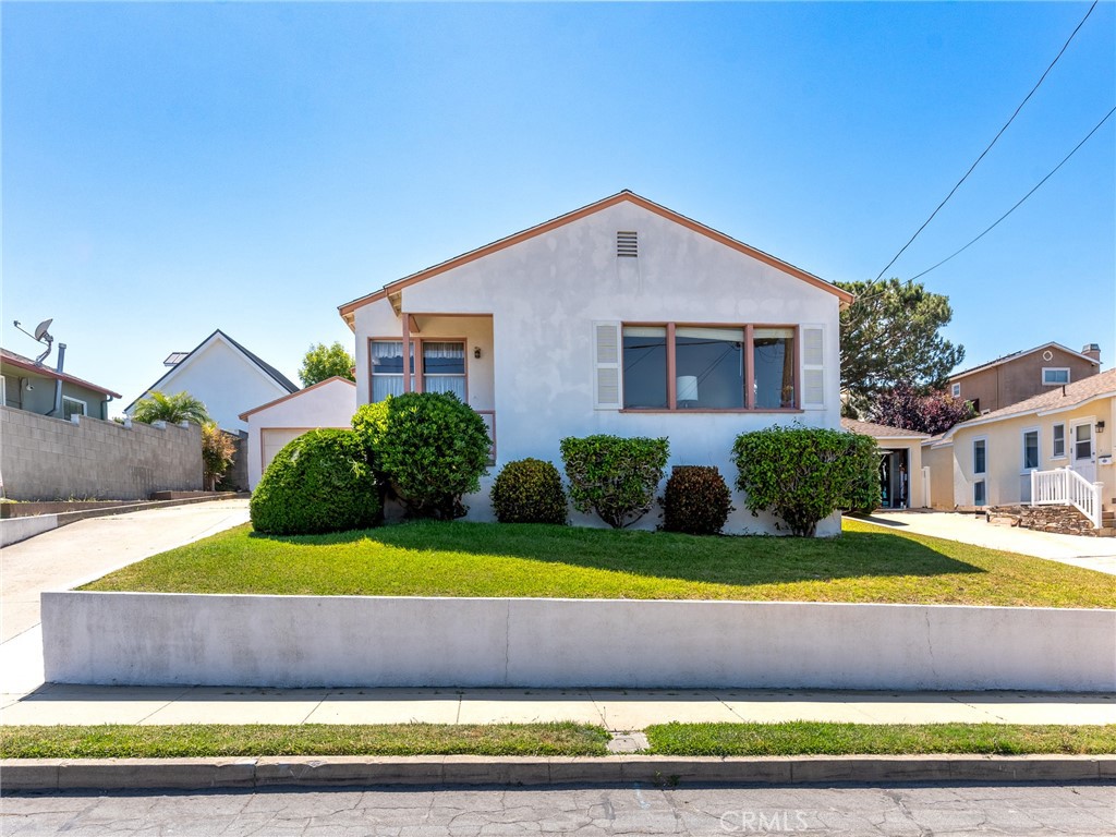 521 Hillcrest Street