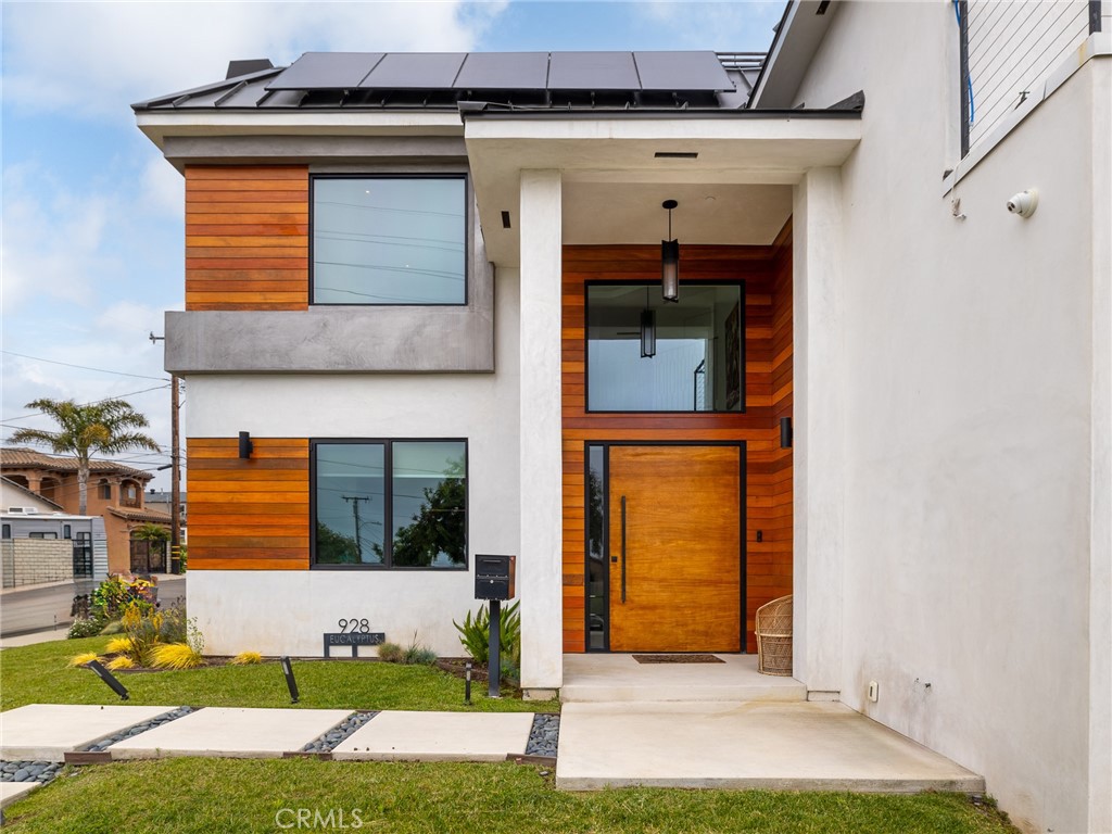 928 Eucalyptus Drive