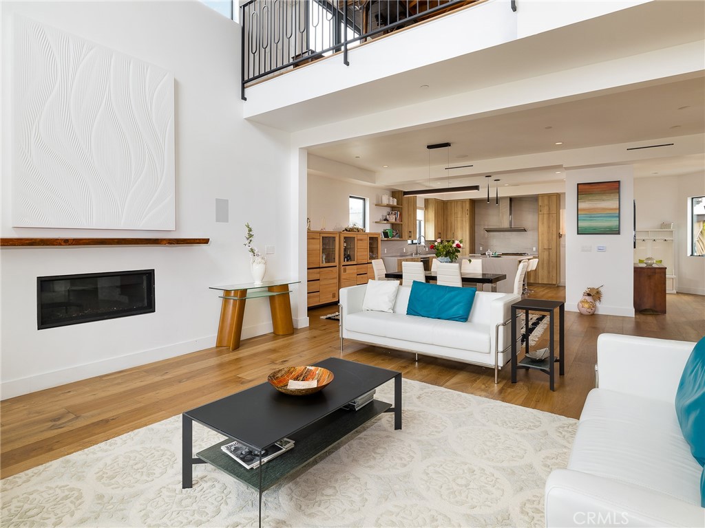 928 Eucalyptus Drive