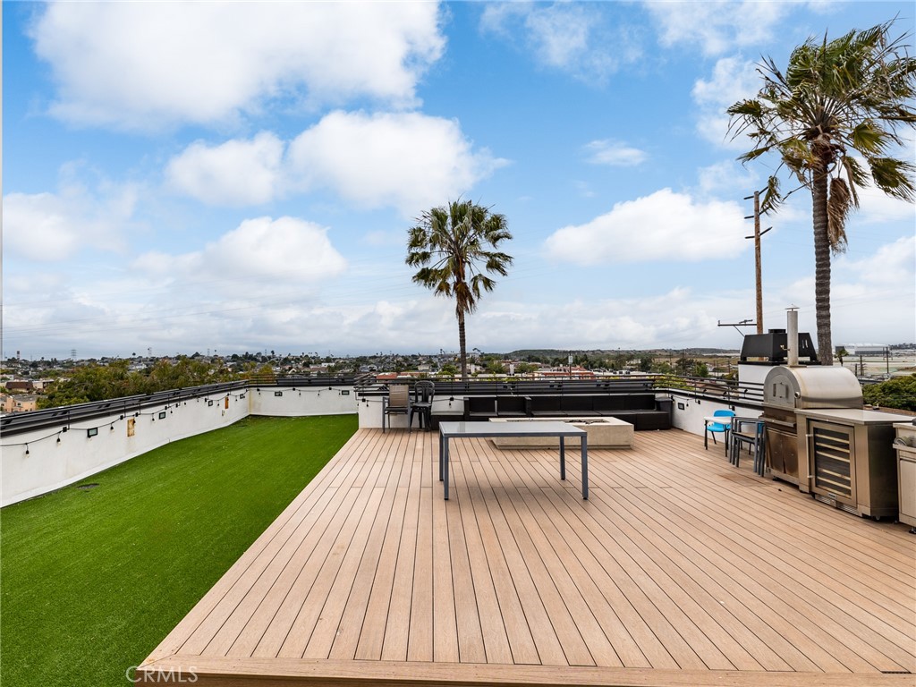 928 Eucalyptus Drive