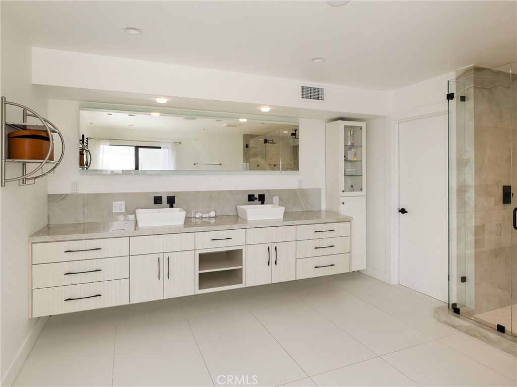 928 Eucalyptus Drive