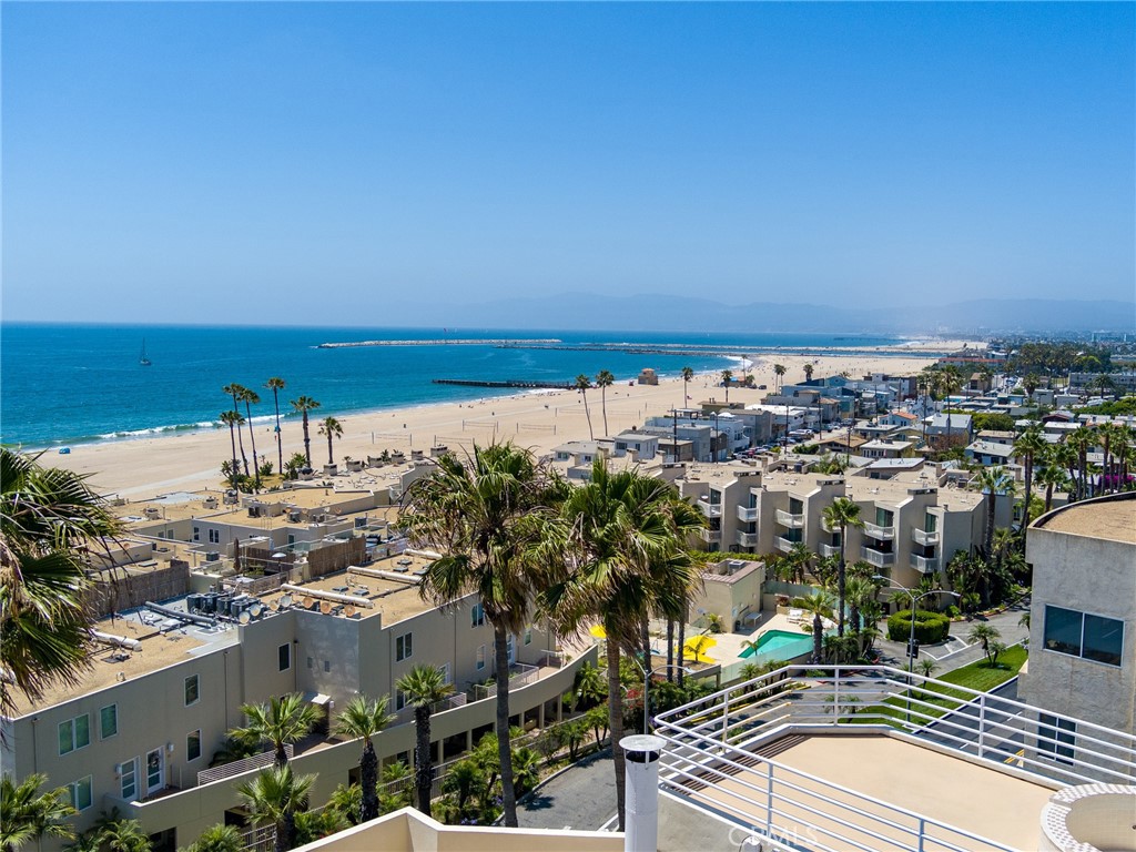 7331 Vista Del Mar Lane