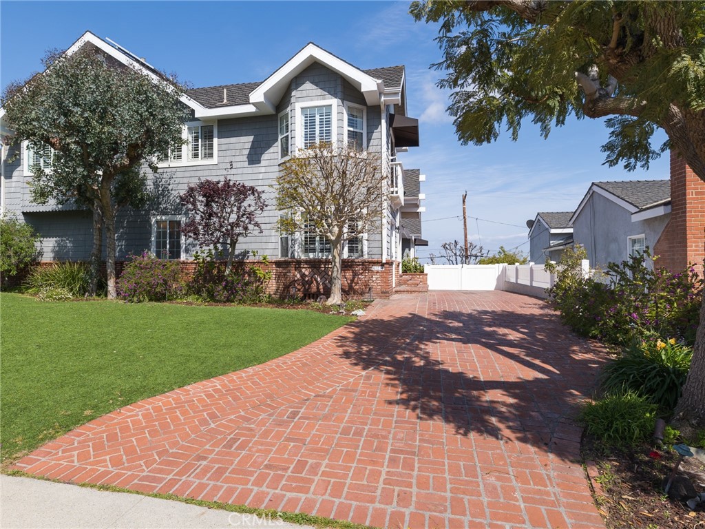 624 Sierra Street