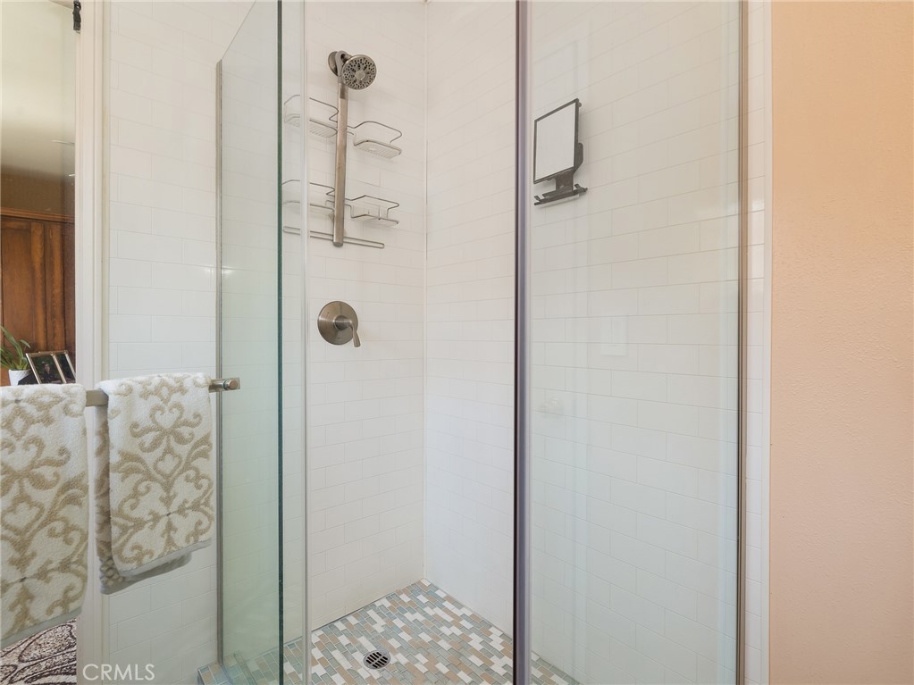 307 W Oak Avenue