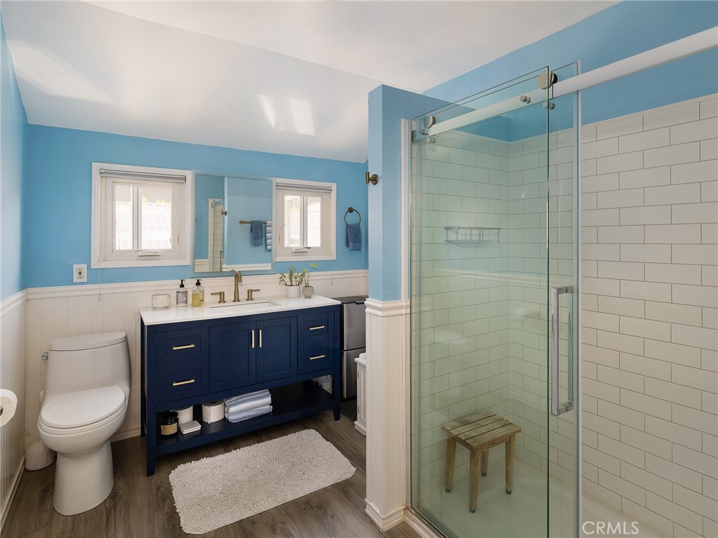 307 W Oak Avenue