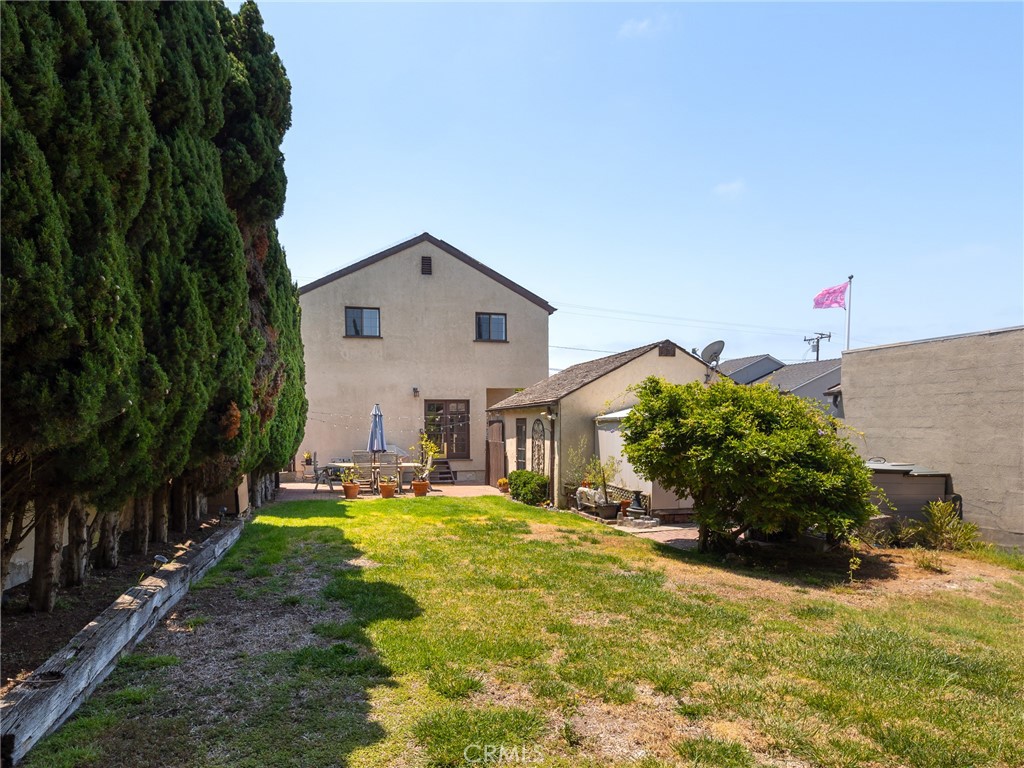 307 W Oak Avenue